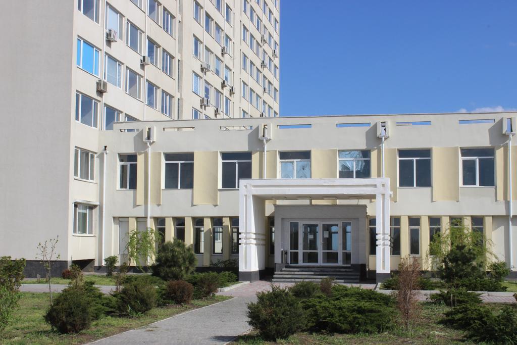 זאטוקה Hotel Promenad מראה חיצוני תמונה