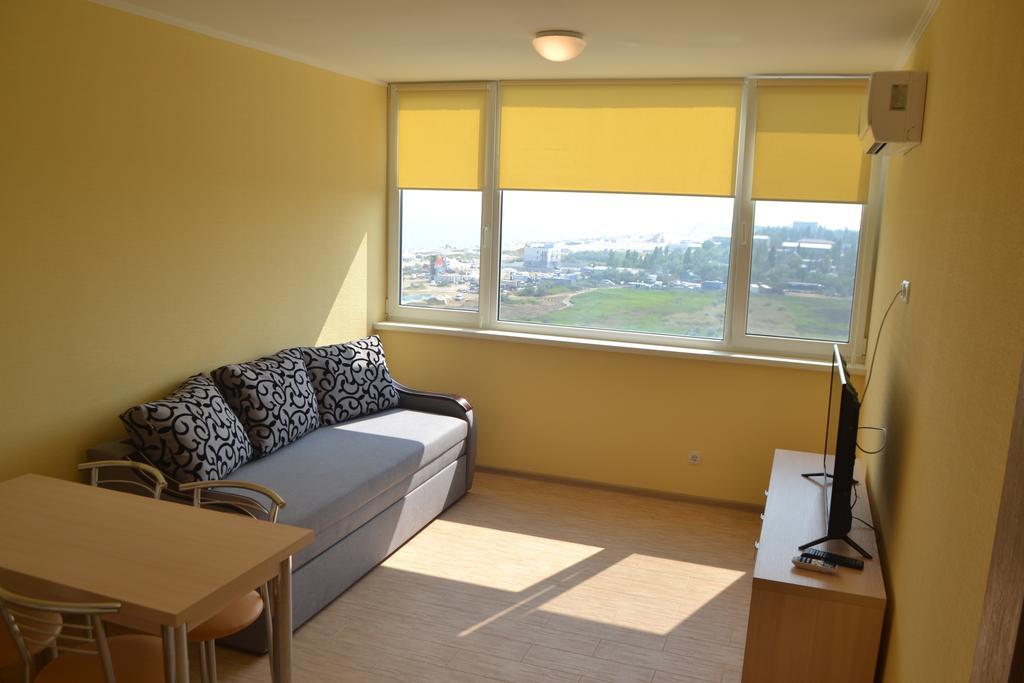 זאטוקה Hotel Promenad מראה חיצוני תמונה