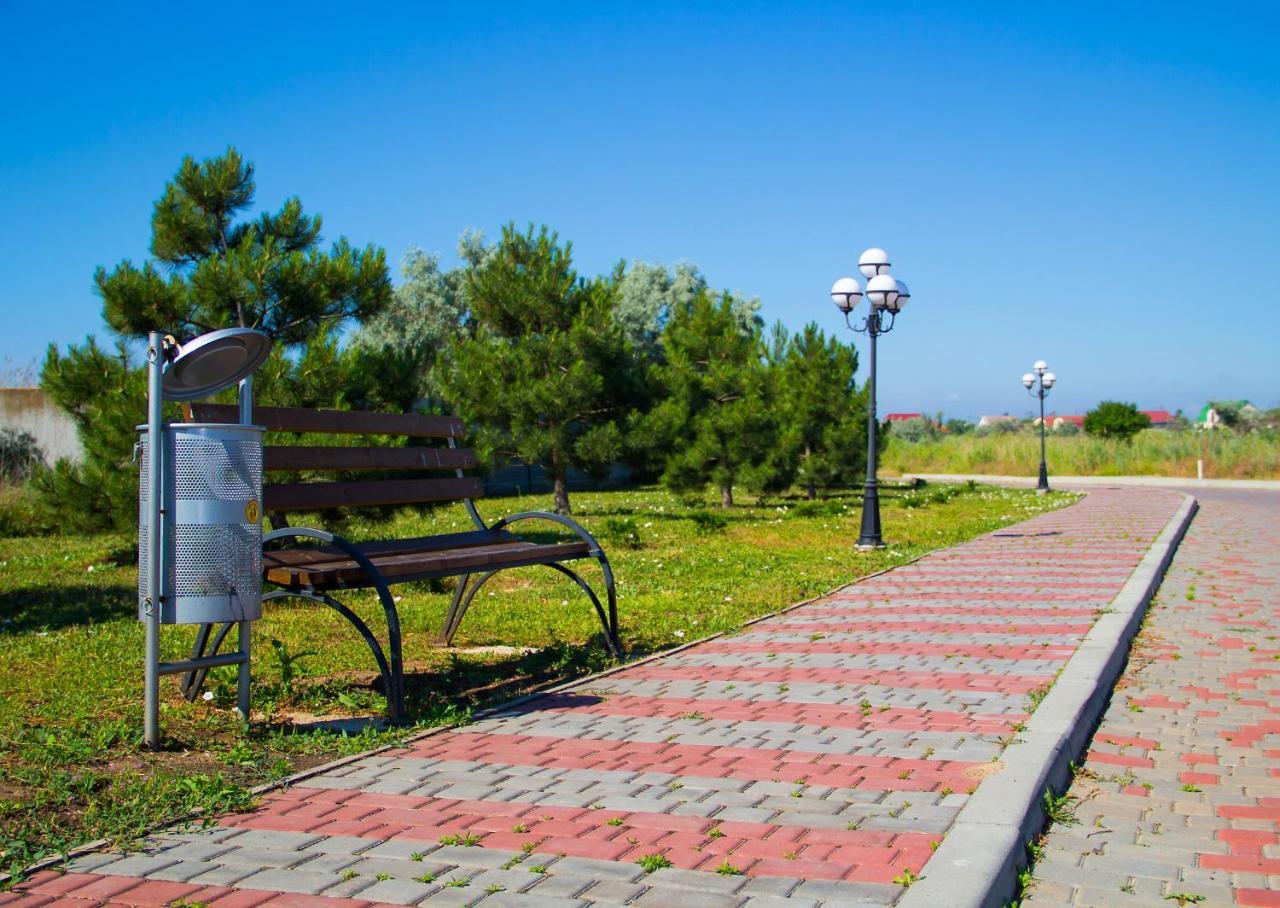 זאטוקה Hotel Promenad מראה חיצוני תמונה