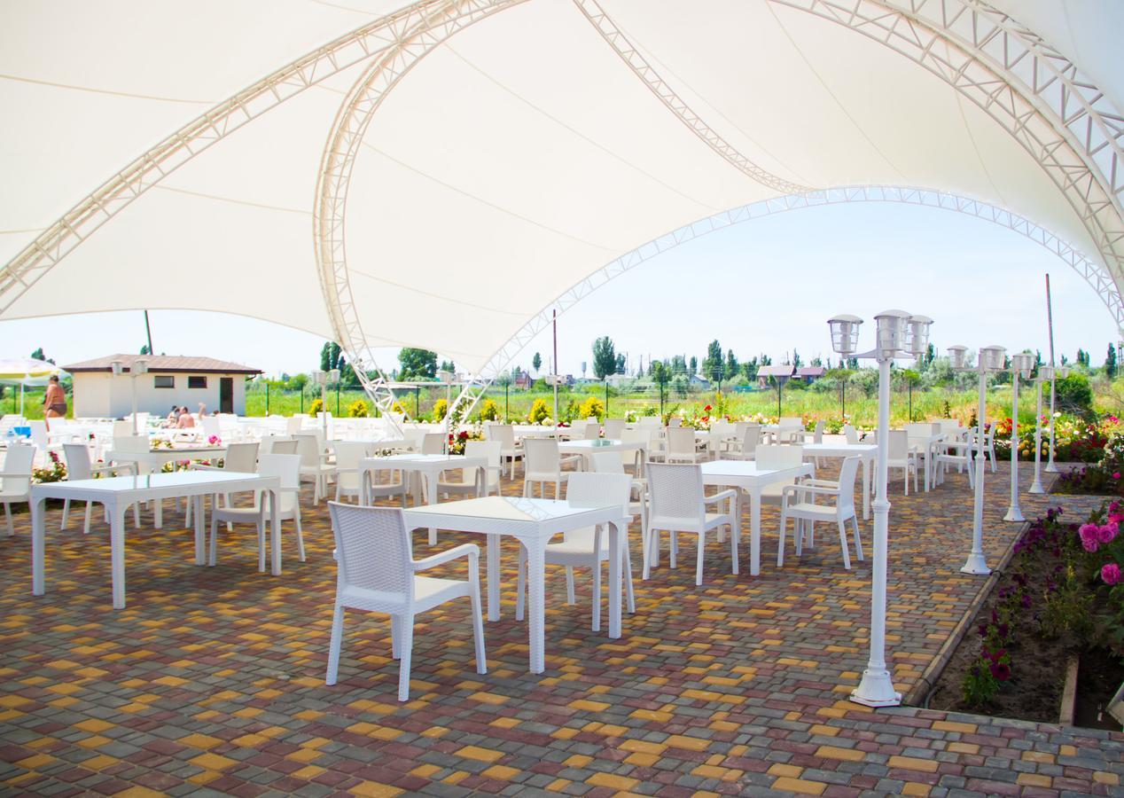 זאטוקה Hotel Promenad מראה חיצוני תמונה