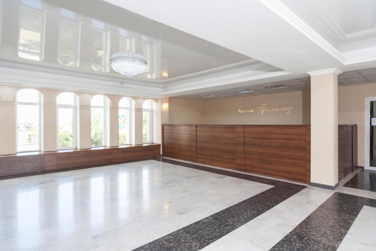 זאטוקה Hotel Promenad מראה חיצוני תמונה